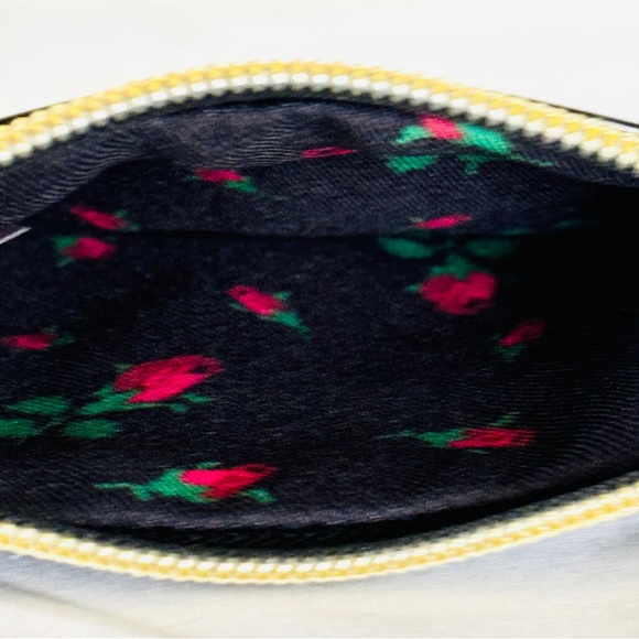 BETSEY JOHNSON Sequin Black & Red Roses Coin Purse Pouch NWT - Picture 8 of 10